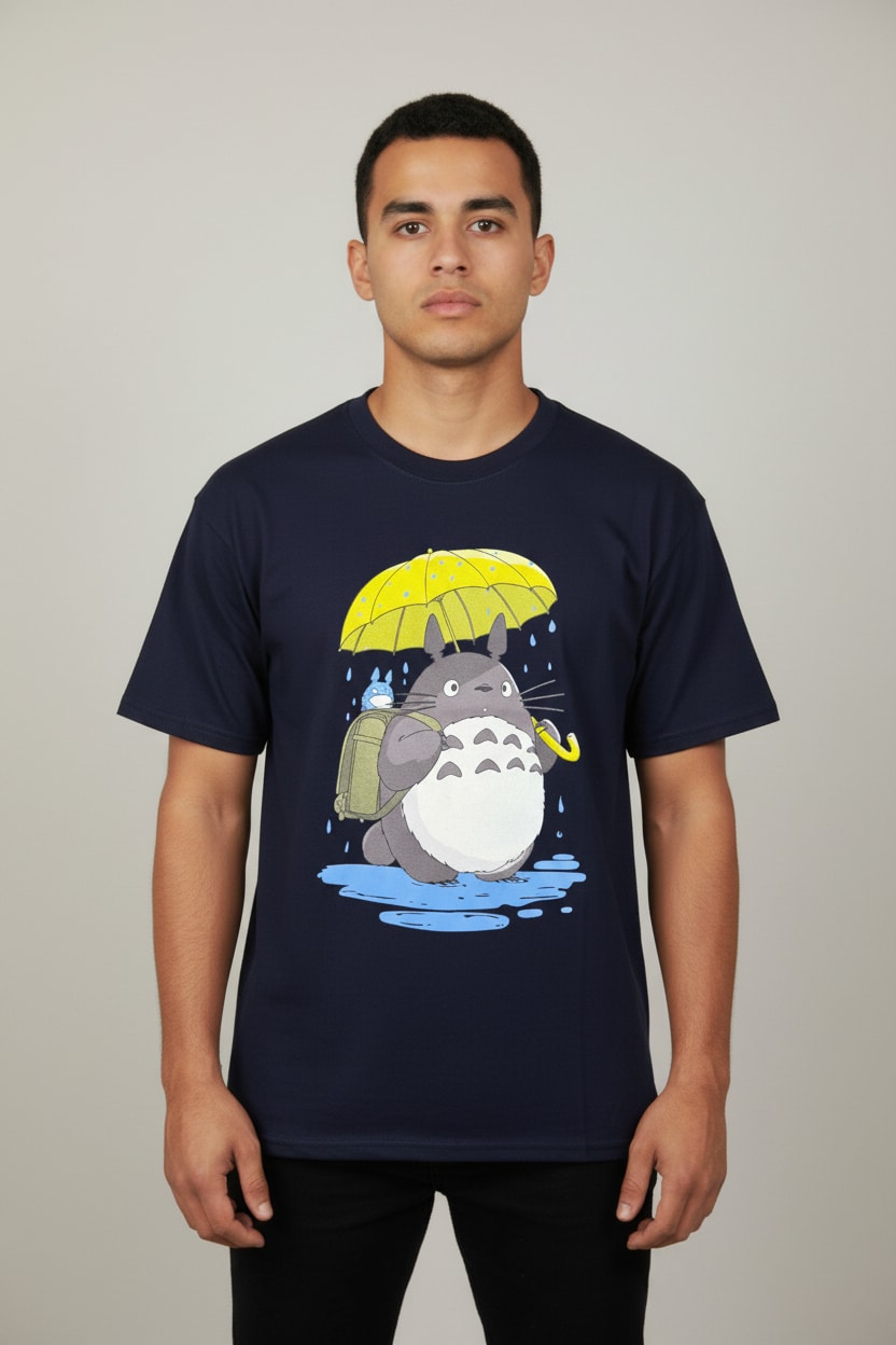 Camiseta Totoro Rain