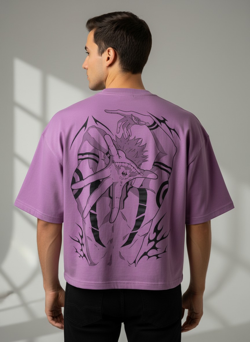 WhatsApp Image 2026-07-17 at 4.45.15 PM (3) (Modelos Fashion IA) Camiseta Boxy Fit Jujutsu Kaisen Moscu - Imagen 1